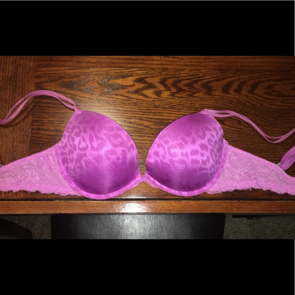 VS PINK BRA
